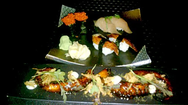 Snapdishの料理写真:Crispy octopus, nigiri & volcano roll|Jiraphon Gさん