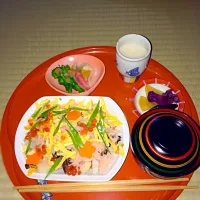 Snapdishの料理写真:茶道の師匠が総て手作りの雛御膳|Yoshie Uchiya Maedaさん