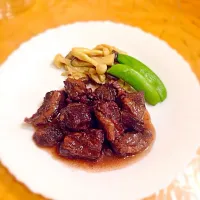 Snapdishの料理写真:牛肉の赤ワイン煮|Satoshi Miuraさん