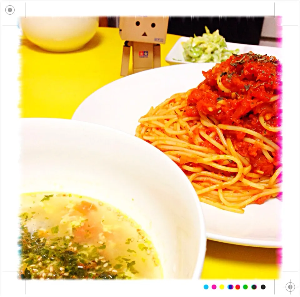 Snapdishの料理写真:トマトソーススパとトキタマスープランチ(*ˊᗜˋ)⋆°.♡|杏珠（あんじゅ）さん