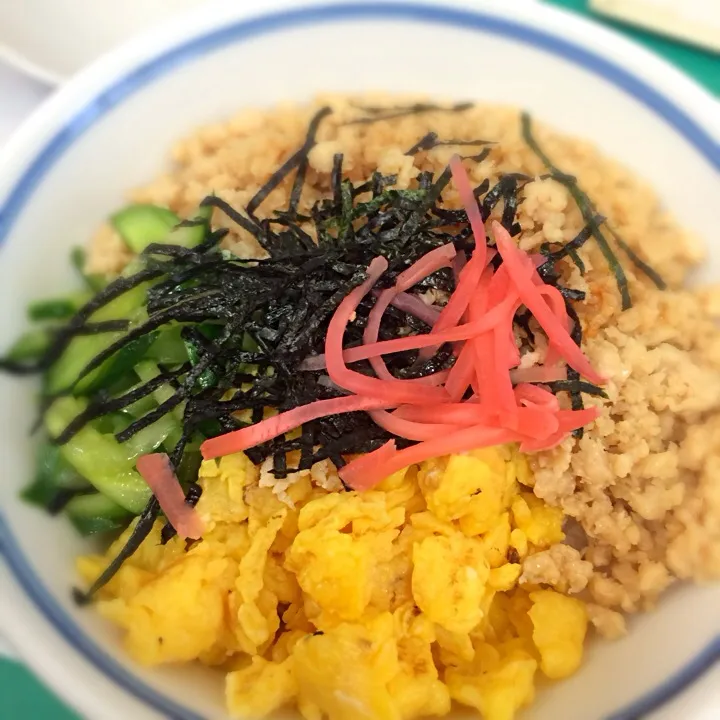 三色丼|☆よーこ☆さん