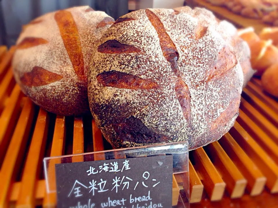 Whole wheat bread|Mino Onagaさん