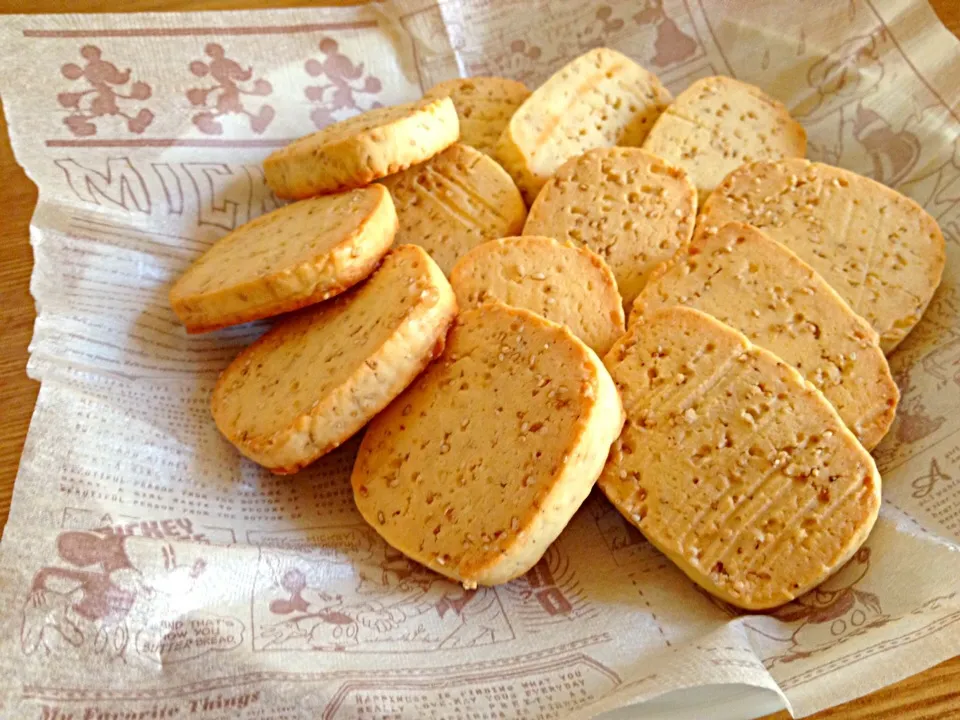 クリームチーズと白ごまのクッキー|ハルさん