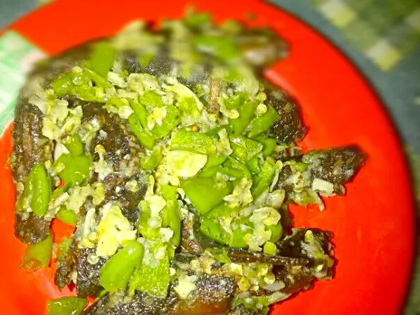 Belut Cabe Ijo ( fried eel with chilli sauce )|esty linggarsihさん