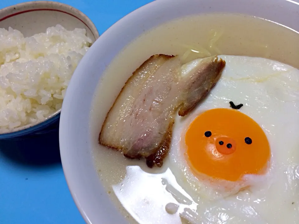 Snapdishの料理写真:寿がきやラーメンとご飯！|りつ(*≧艸≦)さん