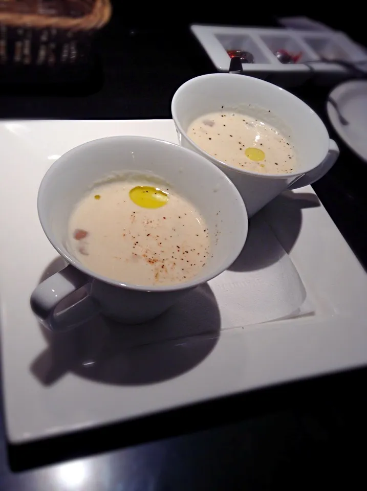 Snapdishの料理写真:Oyster soup|shhhhhさん