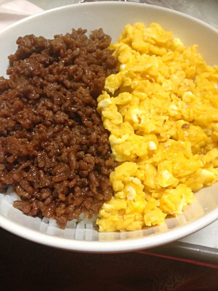 そぼろ丼|あちゃさん