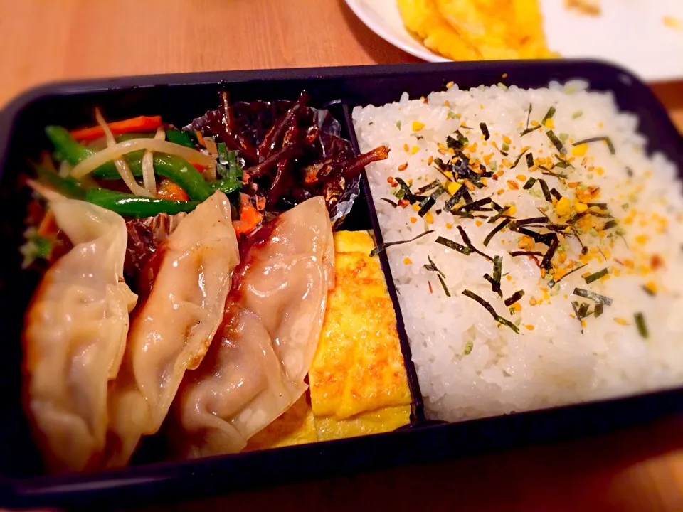 カレー餃子弁当|かなさん