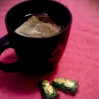 tea and chocolates|Chelsea Faithさん