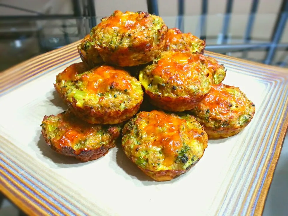 Broccoli Cheddar Frittata Muffins|S Theoさん