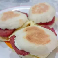 English muffin for breakfast...hello Thursday!|waerさん