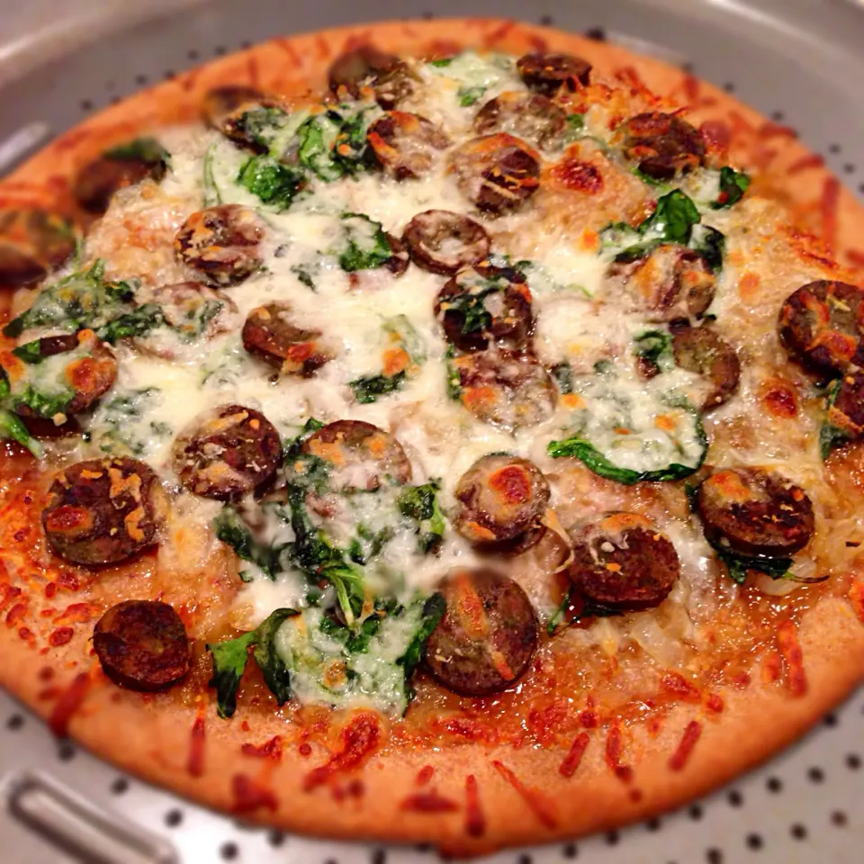 Wheat pizza with chicken sausage, spinach, mozzarella and fig jam|Martha P.さん