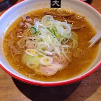 大島（すみれ系）の味噌ラーメン|hydeさん