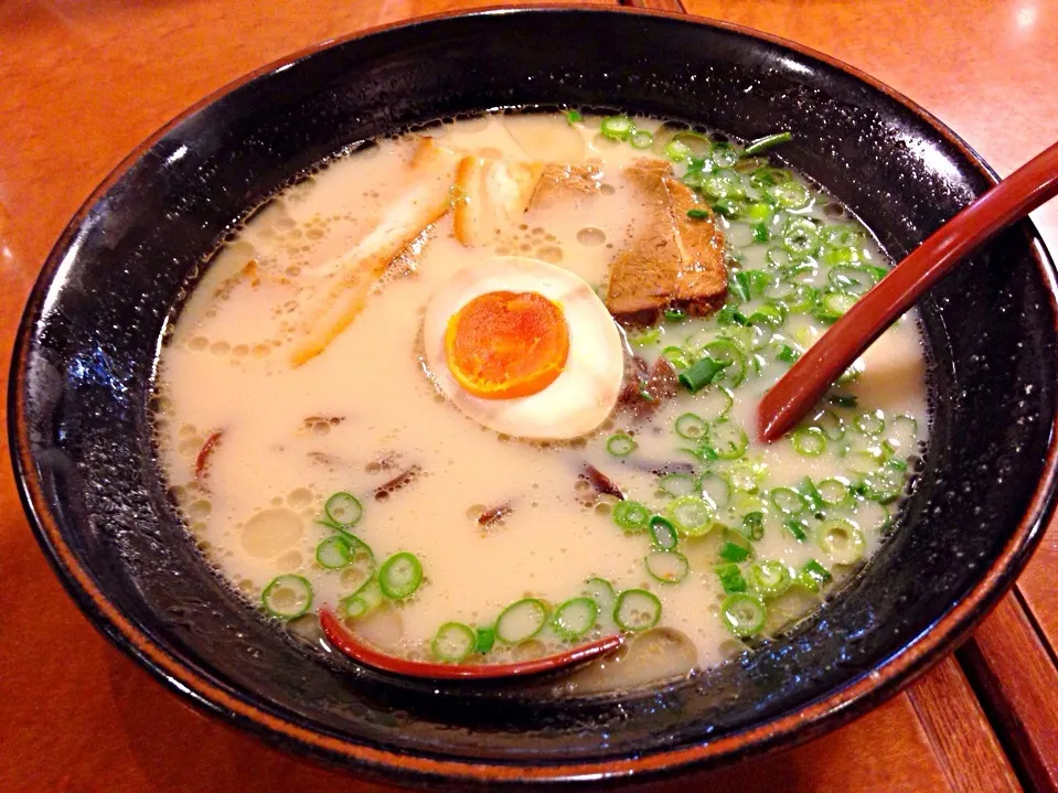 博多ラーメン|実花さん