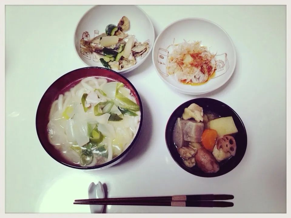 鶏塩うどん、筑前煮、スライス玉ねぎ、南蛮漬け|あいさん