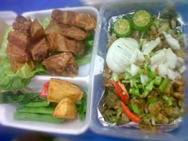 Crispy Nilaga and Sisig|Dan Alfred Garcia Madriagaさん