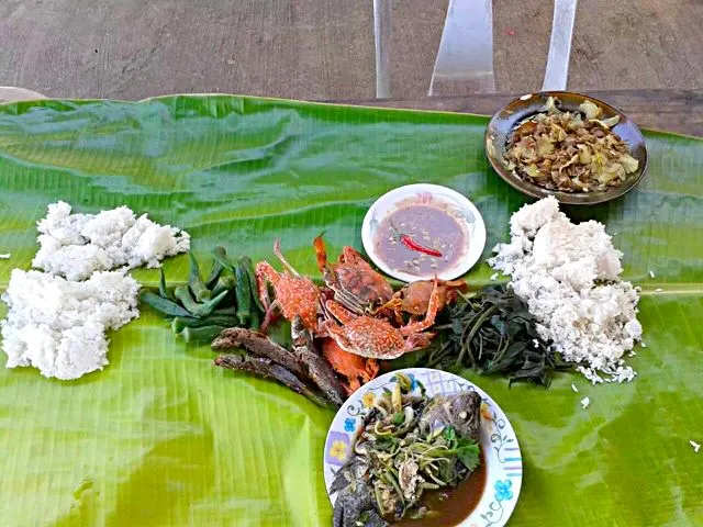 Pinoy  Food: Boodle Fight|Dan Alfred Garcia Madriagaさん