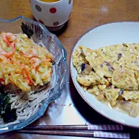 Snapdishの料理写真:かき揚げ蕎麦、さば缶で卵焼き|西村昌子さん