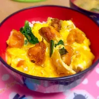 Snapdishの料理写真:唐揚げの卵とじ丼|もなかさん