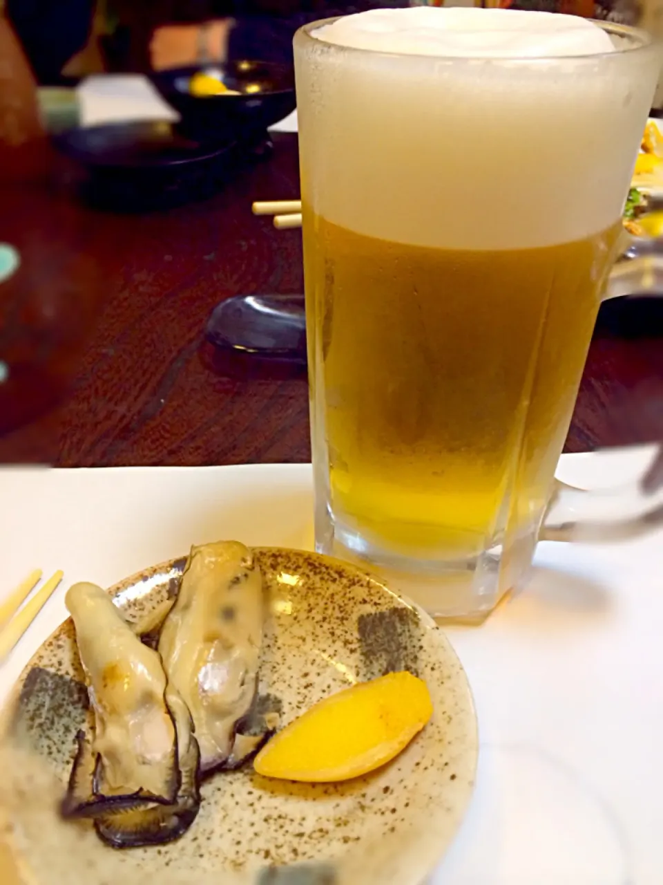 キンキンに冷えたビールと牡蠣|takeさん