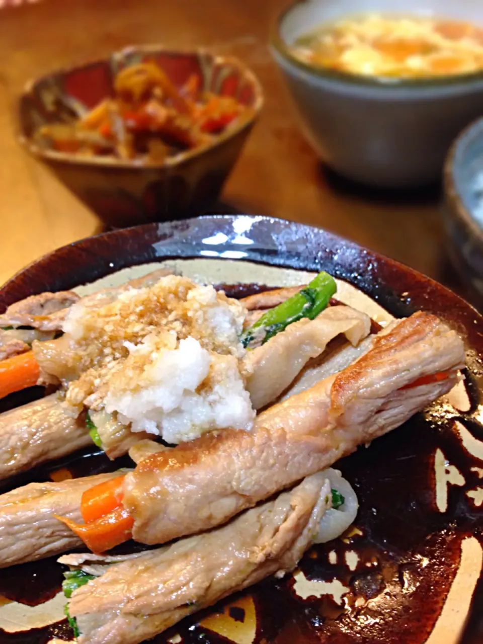 hayu◡̶̈⃝*⑅さんの料理 菜の花の肉巻き照り焼き∗*ﾟ|すぅさん