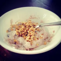 Berry Granola Yogurt|Sarsi Athenaさん