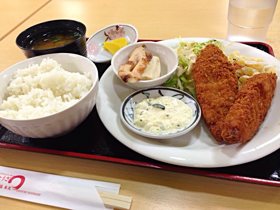 白身魚フライ定食|pin_floさん