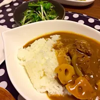 Snapdishの料理写真:レンコンカレー、いももち、水菜サラダ|Mogu Mogutaさん