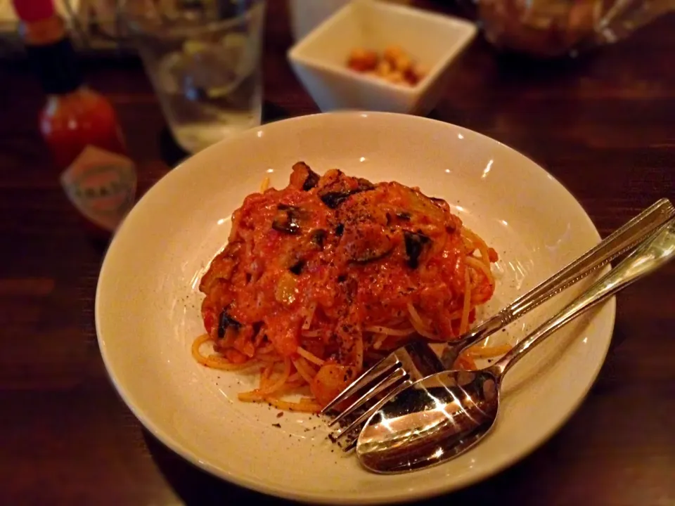 トマトソースナスチーズパス🍝|Kojiさん