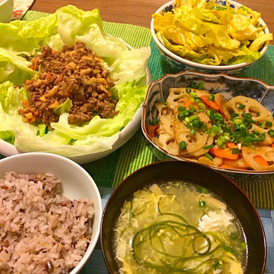 肉味噌レタス包み、根菜きんぴら、キャベツのカレーピクルス、筍・春雨かき玉スープなど|Junya Tanakaさん