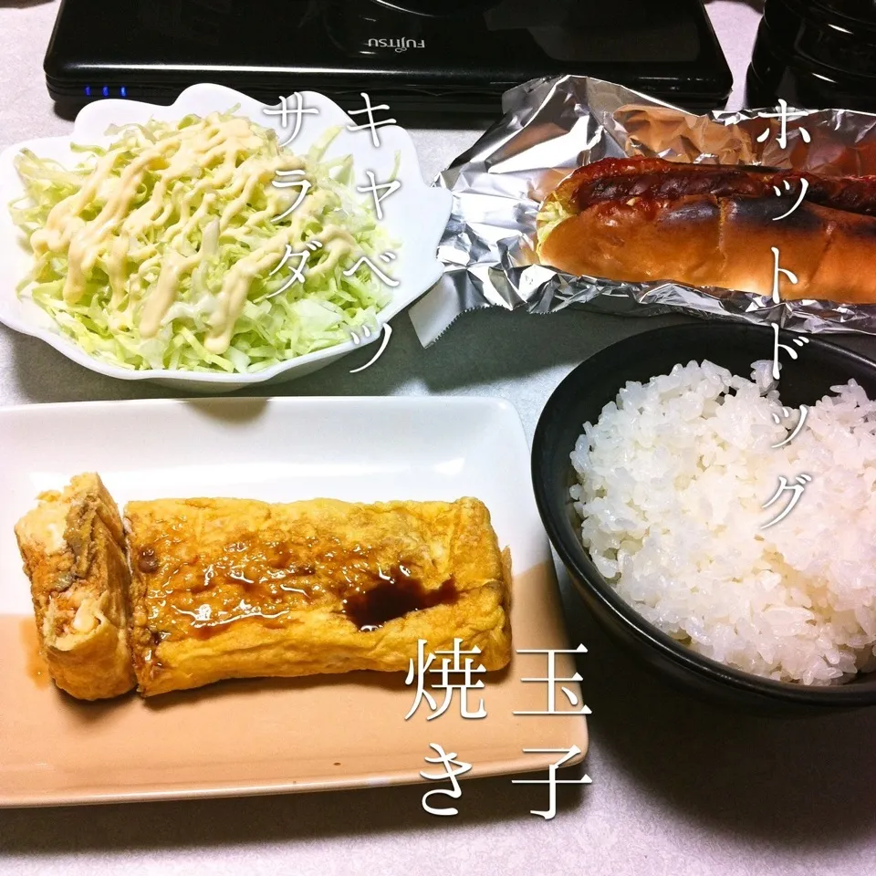 140307-玉子焼き/キャベツサラダ/ご飯＋ホットドッグ ¥180 #夕食 #自炊|dune725さん