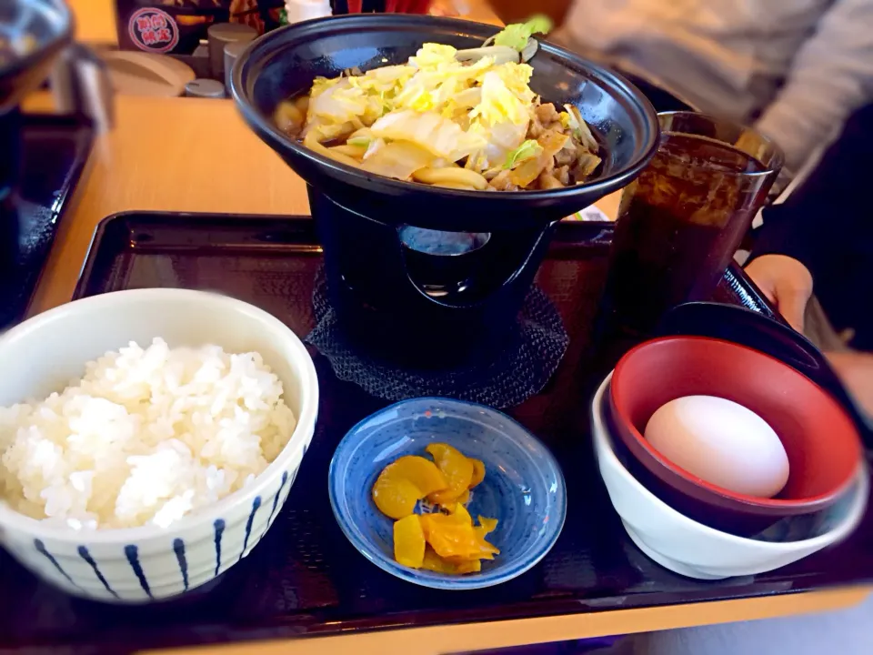 すき家の牛すき鍋定食|ゆめおさん