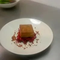 fresh beetroot and apple salw with crispy pork belly|carlさん