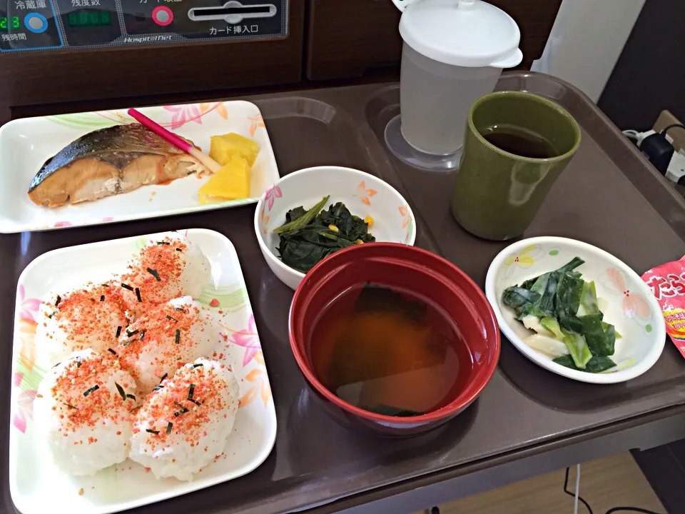 病院食 ぶりの照り焼き|ばーさんさん