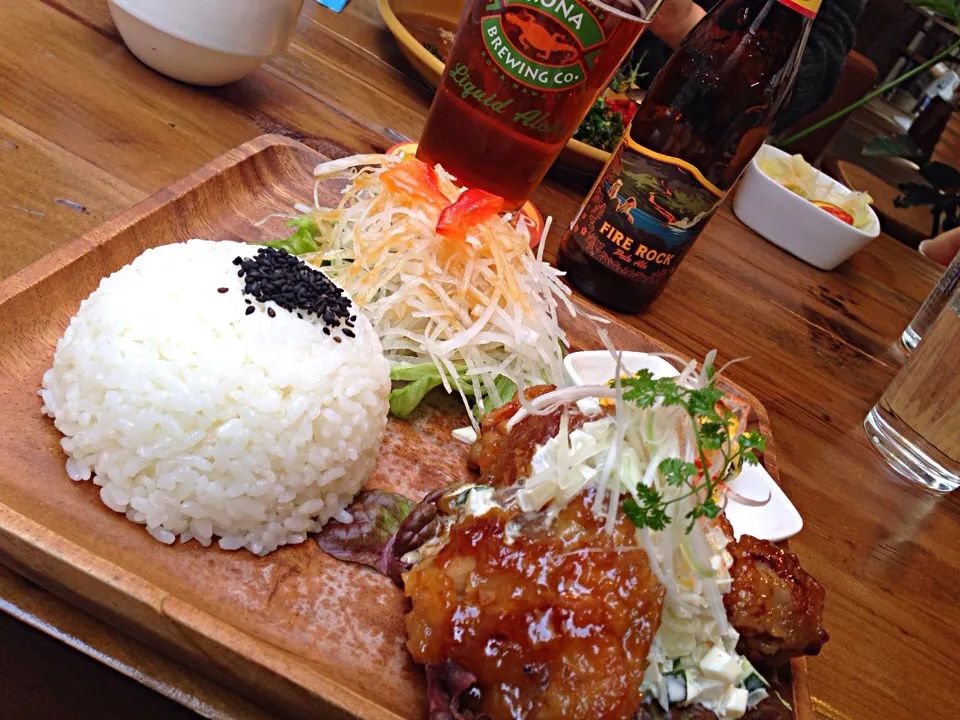 照り焼きチキンプレート。ええ肉感やわ。|たけうちさん