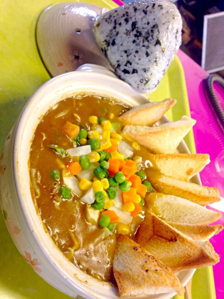 Snapdishの料理写真:🍲野菜カレーシチュー🍛|マニラ男さん