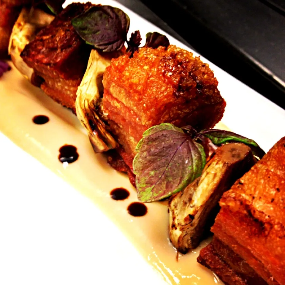 Crispy pork belly, caramelized soy milk, grilled pickled artichokes & balsamic|andrew franciscoさん