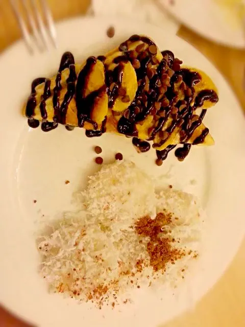 Snapdishの料理写真:Philippine Cuisine: Palitaw & Turon Delight|Dan Alfred Garcia Madriagaさん