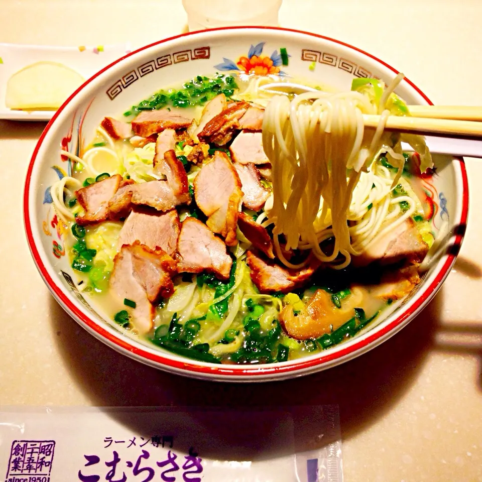 Snapdishの料理写真:ラーメン (鹿児島黒豚チャーシュー入り)|maixx ใหม่さん