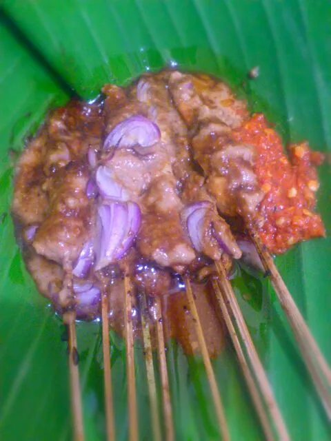 sate ayam pincuk|nawangsuciさん