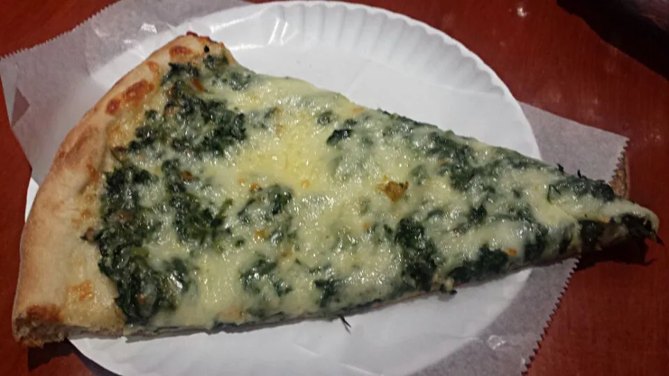 Spinach Pizza|Richard Stephen Torres Cañarteさん