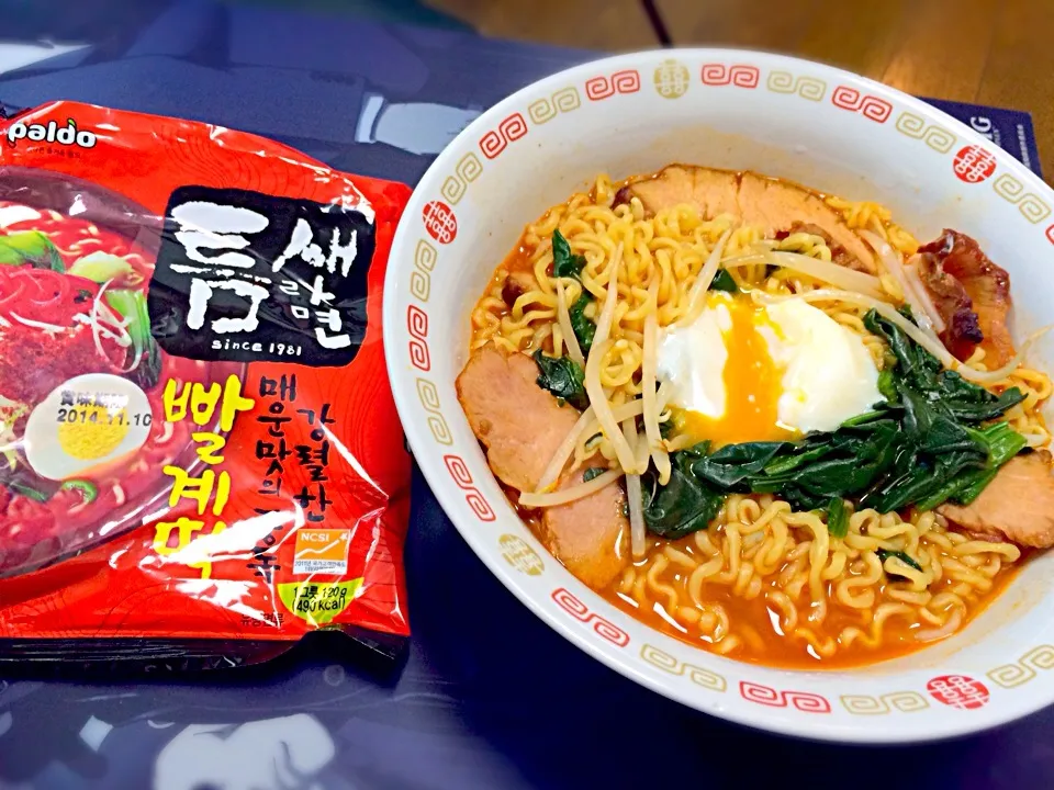 韓国辛いインスタントラーメン|uchikawa hiroshiさん