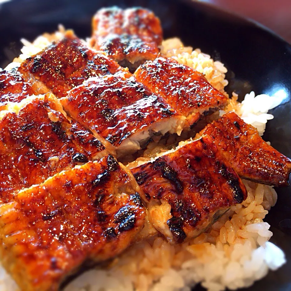 羽生PA上り、新しくなってる。 うな丼。|さるさん