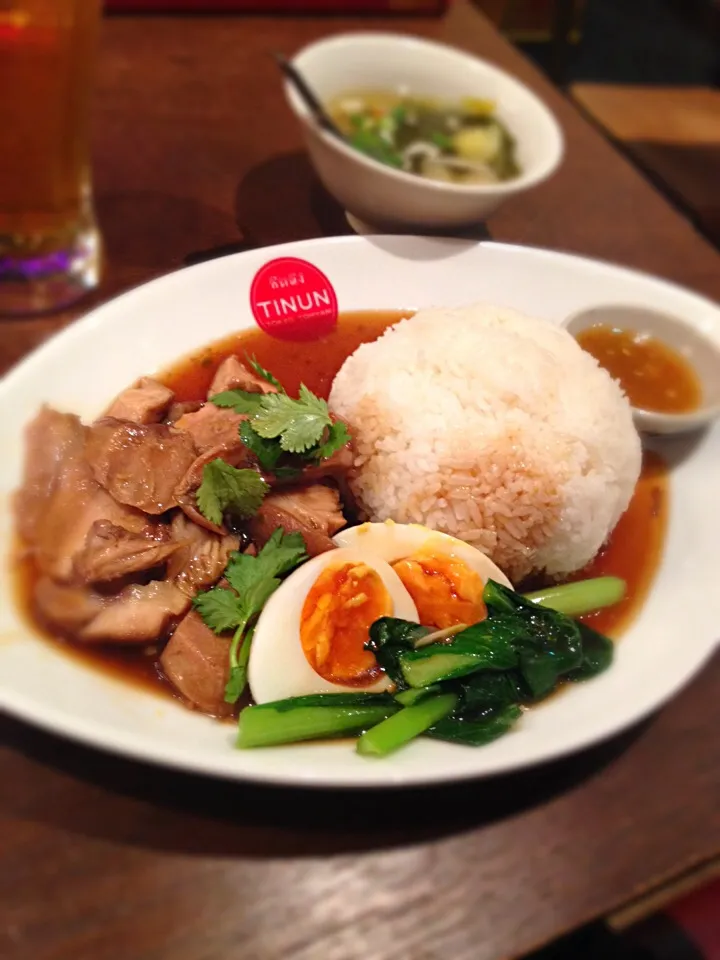 カオ・カー・ムー（KHAO KAH MOO, Seasoned Boiled Pork Leg on Rice）|さっくんさん