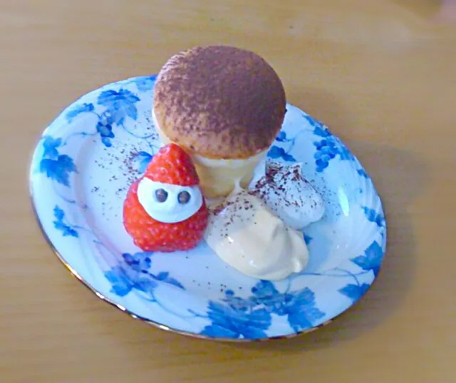 Snapdishの料理写真:はちみつレモンシフォンケーキ(^○^)|みなさん