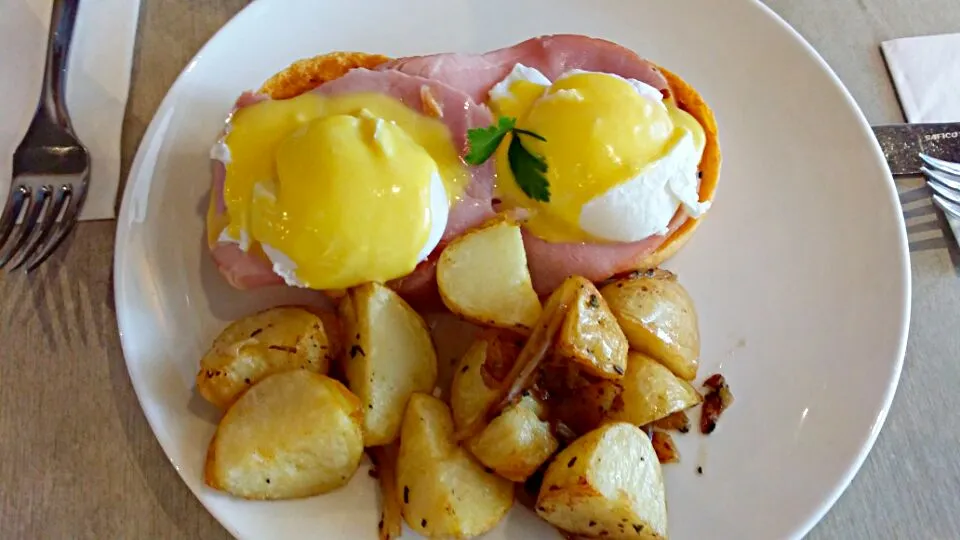 Egg Benedict|Cheryl Zengさん