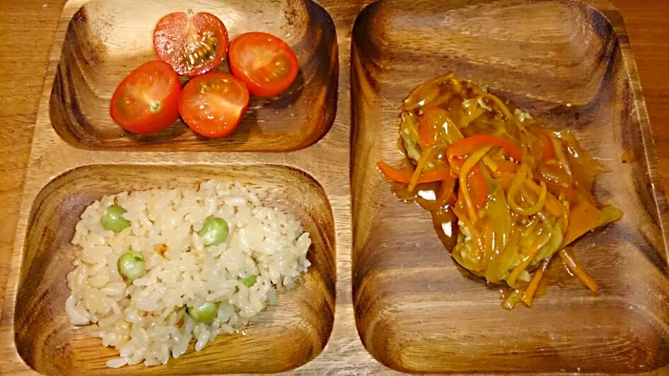 Snapdishの料理写真:鰯のハンバーグ野菜餡掛け、豆ご飯|ayanaさん