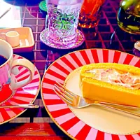 Snapdishの料理写真:カフェのロールケーキ|にこさん