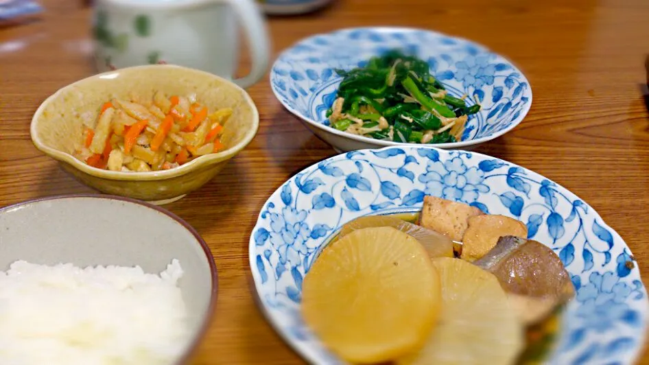 ・鰤大根
・千切り大根の煮物
・ほうれん草とえのきの酢の物|ようかんさん