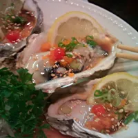 Oyesters on a half shell..|Chef Monica Bombergerさん